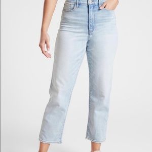 Athleta Sculptek Straight Leg Ankle Jean Light Wash